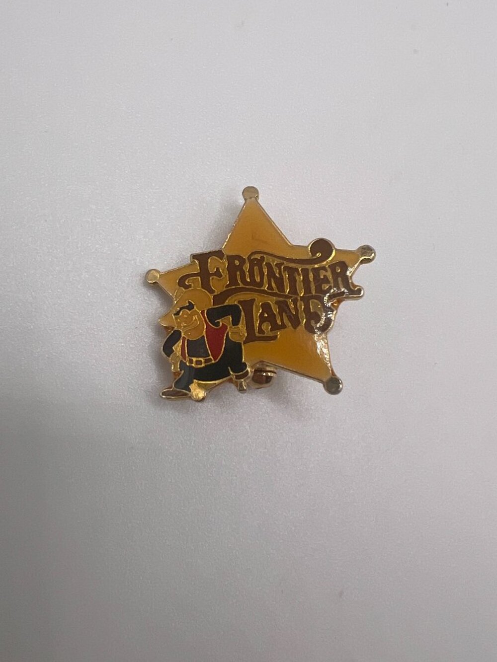 *VINTAGE* 1985 DISNEYLAND FRONTIERLAND PETE PINBACK ~30th ANNIVERSARY